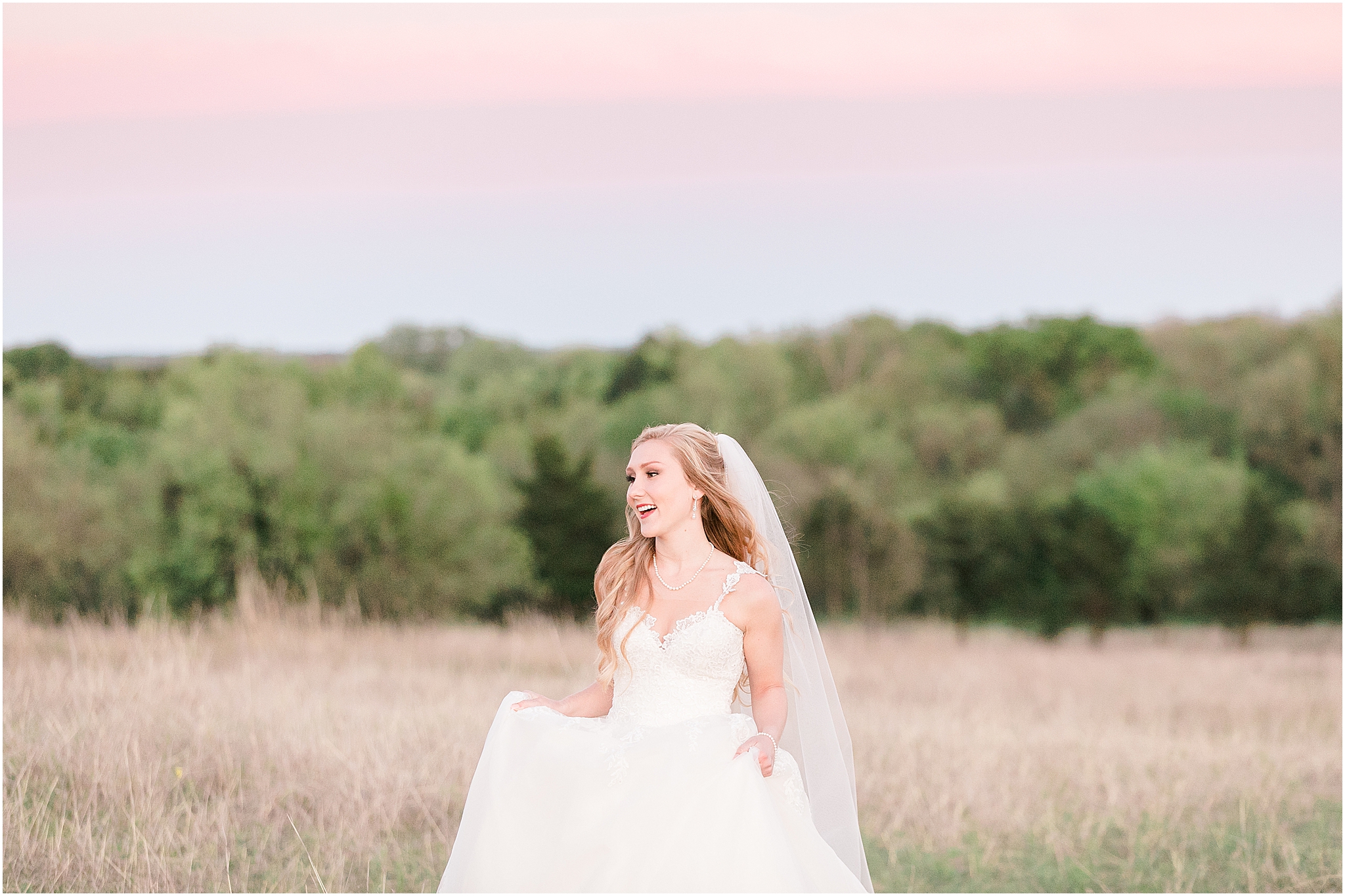 Bridal Session Ideas by Dallas Wedding Photographer Jillian Hogan Photography
