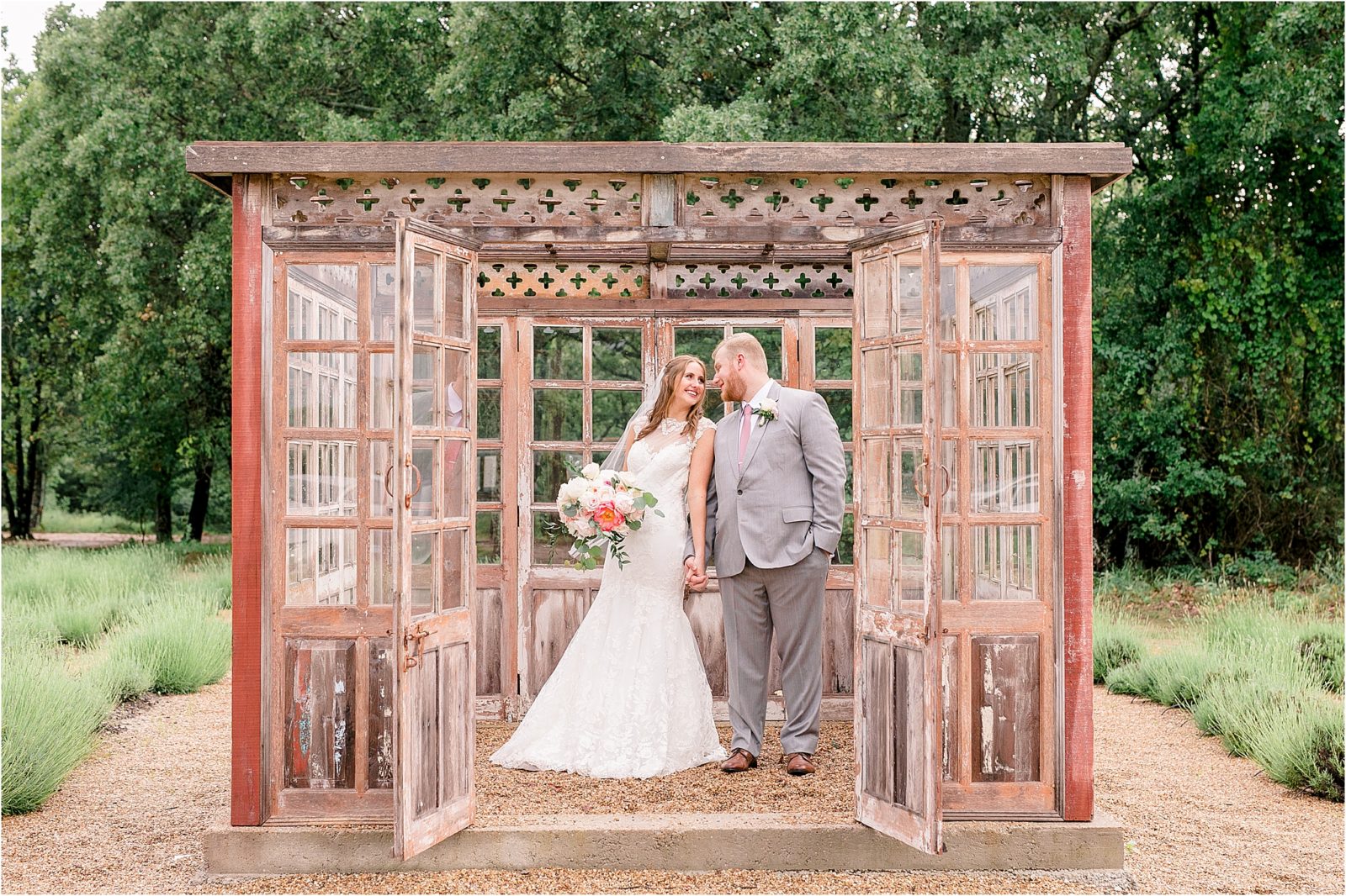 Bridal Portraits at White Sparrow Barn by Dallas Wedding Photographer Jillian Hogan 