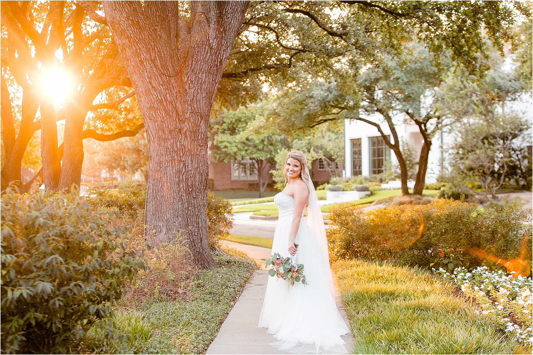 Outdoor Bridal Session in Dallas, Texas by Jillian Hogan PHotography 