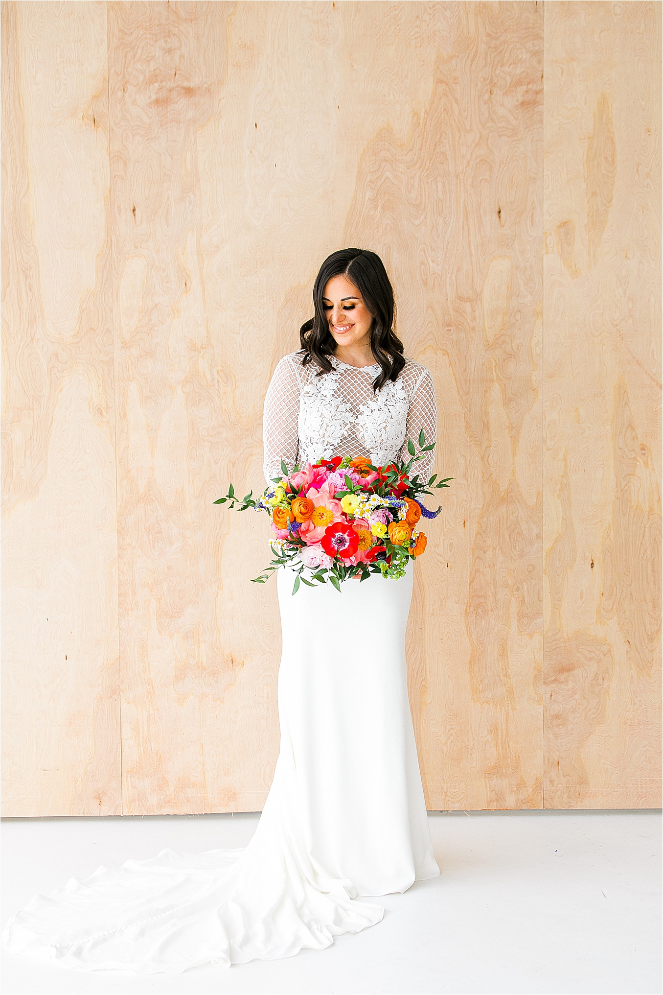 Spring Bridal Session with a colorful bouquet at Black and Light Studio 